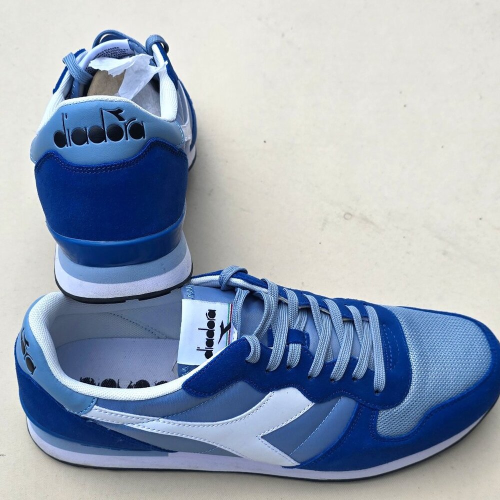 Diadora Men's Blue and White Sneakers